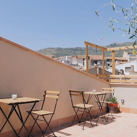 Apartaments La Rambla - Licorella - 4 Persones Cornudella de Montsant Bagian luar foto